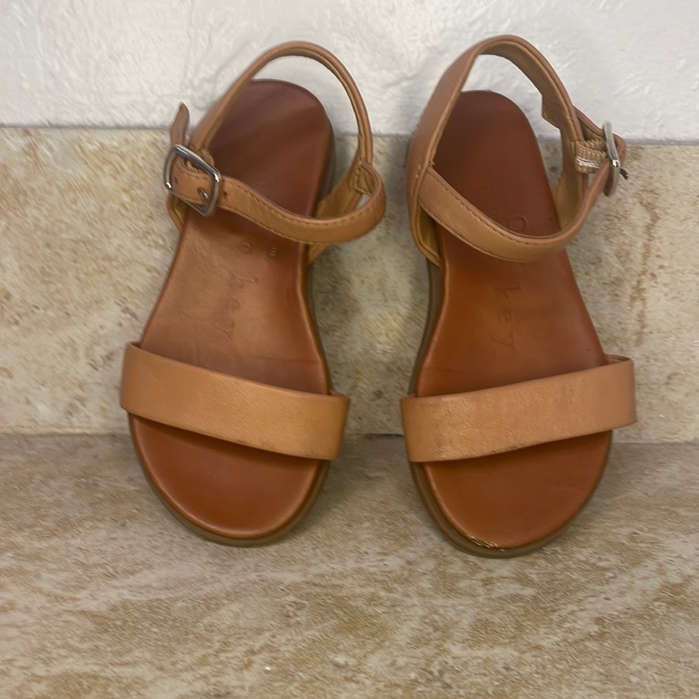 Copper key toddler sandals